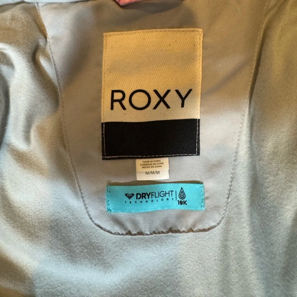 Roxy Women's Pink and Blue Ski Jacket with Faux Fur Hood - Picture 5 of 5
